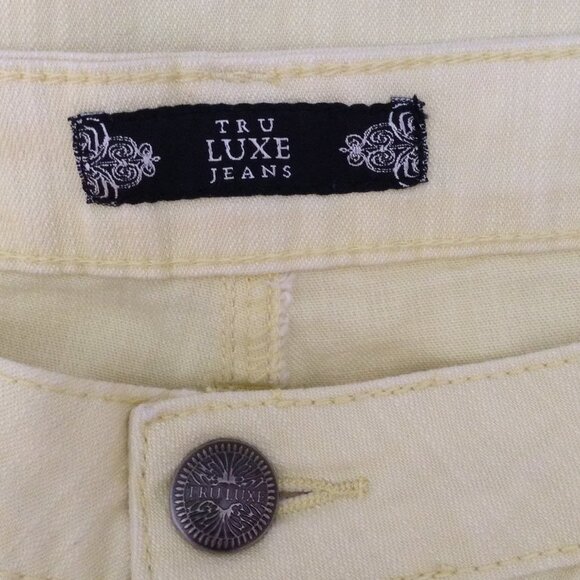 Tru Luxe Jeans Women's Yellow Cropped Capris Size US 29/8 Casual Summer Vacation - Picture 7 of 7